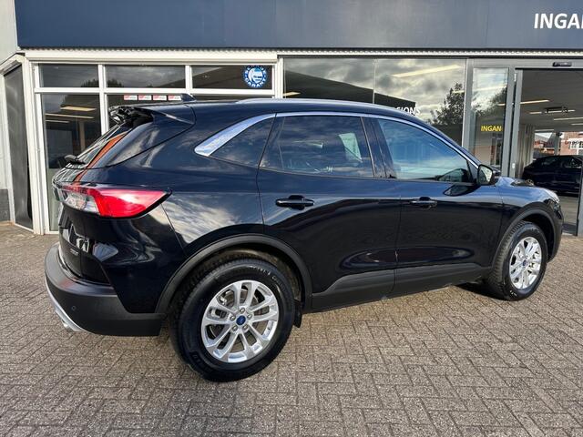 Ford KUGA 2.5 PHEV TITANIUM