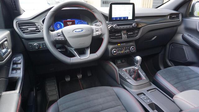 Ford KUGA 1.5 EcoBoost ST-Line X Pano.Dak Trekhaak B&O Stoel/Stuurverwarming 18inch LM Leder/Alcantara *37208km* 1800kg Trekgewicht!