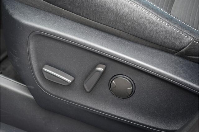 Ford KUGA 2.5 PHEV Titanium X Virtual cockpit | Keyless | Carplay | Elektr stoel | Bang & Olufsen audio | LED | 1/2 Leer | a.Camera