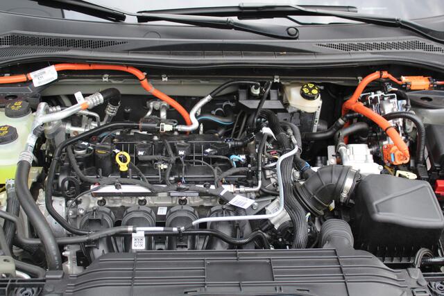 Ford KUGA 2.5-225pk PHEV Titanium X Plug-In Hybrid. Fabr. garantie t/m 07-04-2028 ! Slechts 10.000km ! Autm. airco dual, stoel-, stuur- en voorraamverw., LED verl., B&O soundsyst., metallic lak, cruise control, camera, LM wielen, elektr. achterklep en best. stoel e
