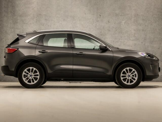 Ford KUGA 2.5 PHEV Titanium 225Pk Automaat (VIRTUAL COCKPIT, APPLE CARPLAY, GROOT NAVI, CAMERA, STUUR/STOELVERWARMING, SPORTSTOELEN, KEYLESS, CRUISE, LED KOPLAMPEN, NIEUWSTAAT)