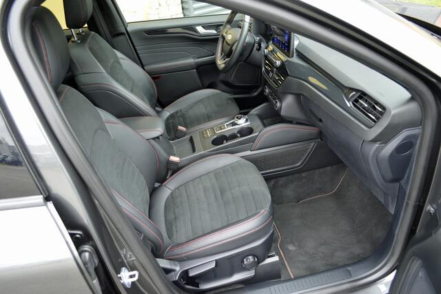 Ford KUGA VERWACHT 2.5 PHEV ST-Line X Navi, panoramadak, winterpack, driver pack, trekhaak, B&O soundsysteem