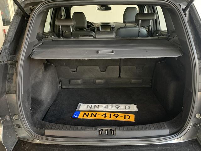 Ford KUGA 1.5 EcoBoost ST Line NAVIGATIE | TREKHAAK | PARKEERSENSOREN VOOR-EN ACHTER