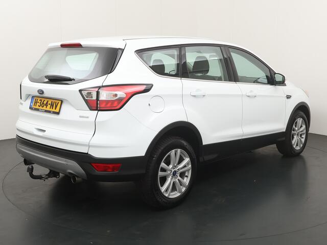 Ford KUGA 1.5 EcoBoost 120 pk Trend Ultimate | Trekhaak | Navi | Clima | Cruise | 4 seiz. banden | PDC V+A