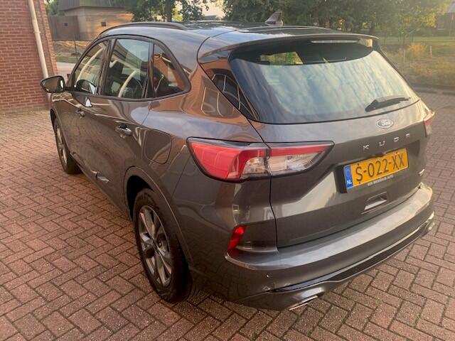 Ford KUGA 2.5 PHEV ST-Line