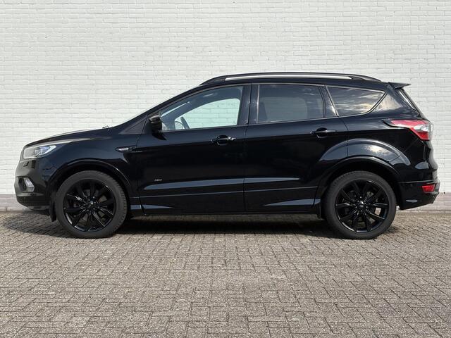 Ford KUGA 1.5 EcoBoost ST Line / Camera / Climate control / Navigatie / Bluetooth / dodehoek / stoel verwarming / verwarmde vooruit / AWD / PDC /