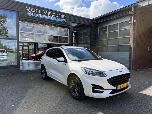 Ford KUGA 1.5 EcoB. ST-Line X 1800 kg trekgewicht.