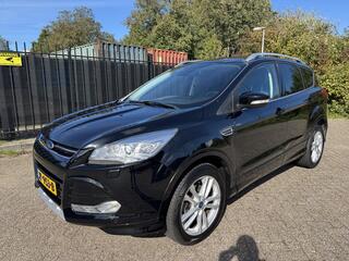 ford-kuga-1.5-titanium-styling-pack