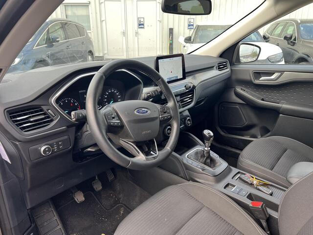 Ford KUGA 1.5 EcoBoost Titanium 225pk | Head Up Display | Matrix LED | Winterpack | Trekhaak | 1.800kg Trekgewicht