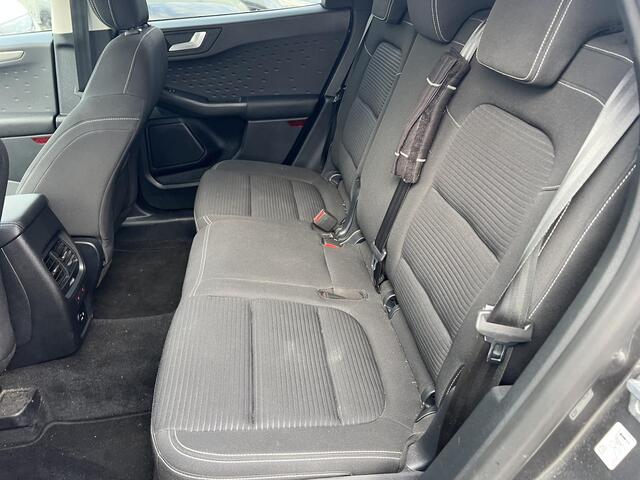 Ford KUGA 1.5 EcoBoost Titanium 225pk | Head Up Display | Matrix LED | Winterpack | Trekhaak | 1.800kg Trekgewicht