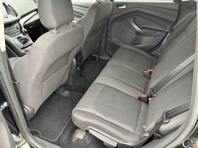 Ford KUGA 1.5 Titanium / NAVI / AIRCO ECC / CRUISE / 159dkm!