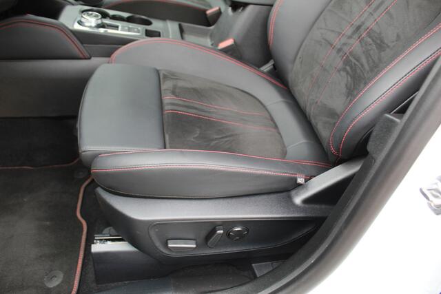 Ford KUGA 2.5 PHEV ST-Line X , 2100kg trekgewicht , Nieuw Model Panorama/schuif kantel dak , Trekhaak wegklapbaar AGR stoelen voor , Winterpack