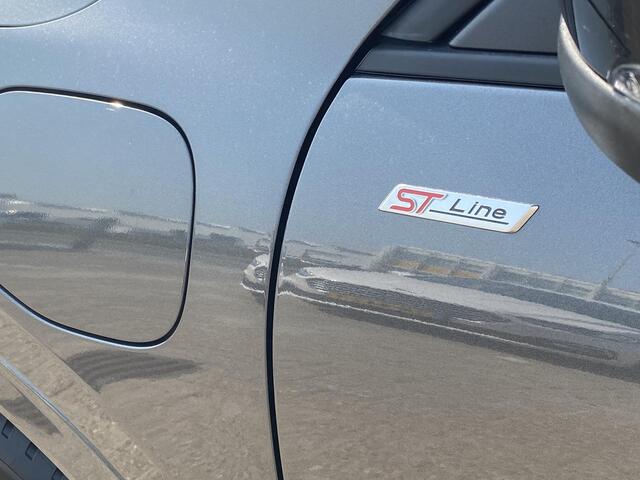 Ford KUGA 2.5 PHEV ST-Line X | Wegklapbare trekhaak | Panoramadak | Winter Pack | Head up Display | All season banden