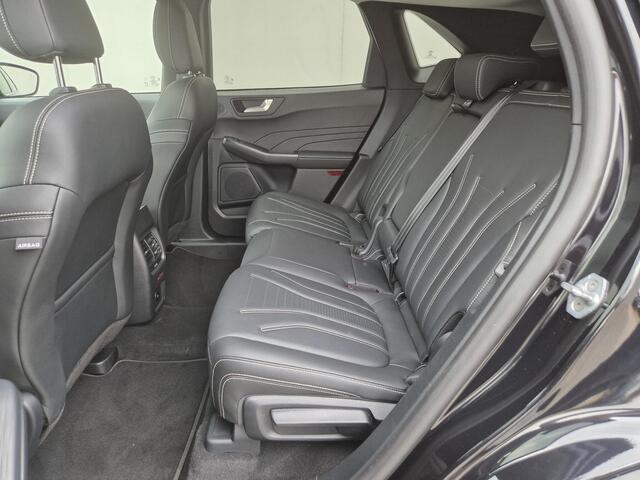 Ford KUGA 2.5 PHEV Plug-in Vignale Automaat / Driver Assistance Pack / Technology Pack / HUD / Apple Carplay Android Auto / Stuur-, Stoel en Achterbankverwarming / Adaptief CC / Voorruit verwarming / Elektrische achterklep / Achteruitrijcamera / Keyless Entry/Start