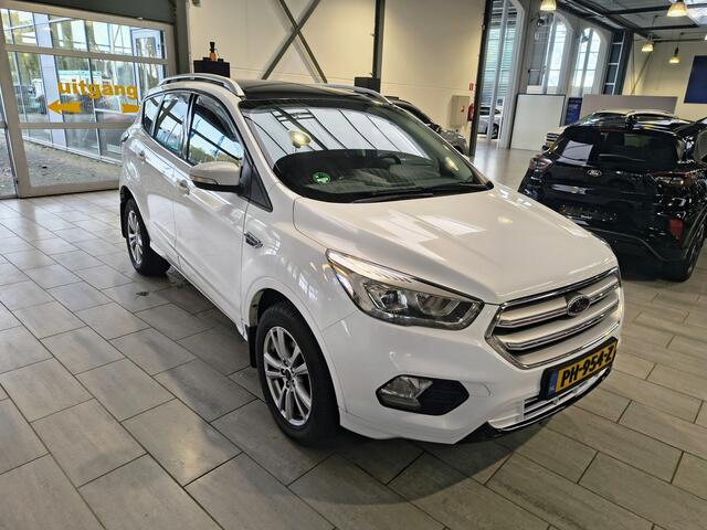 Ford KUGA 1.5 EcoBoost Trend Ultimate | Trekhaak | Navi | Clima | Cruise | Stoelverw. | Voorruitverw. | 1800 kg trekgew.