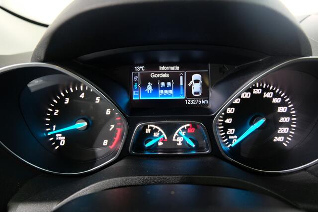 Ford KUGA 1.5 Titanium | TREKHAAK - 2000kg |