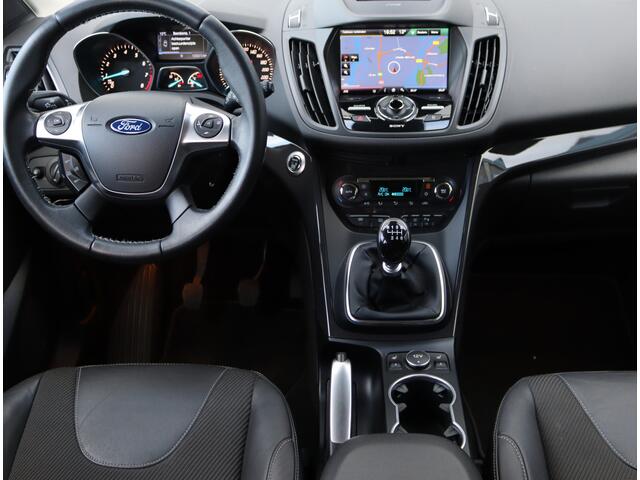 Ford KUGA 1.5 Titanium Styling Pack | Winter Pakket | Camera | Trekhaak