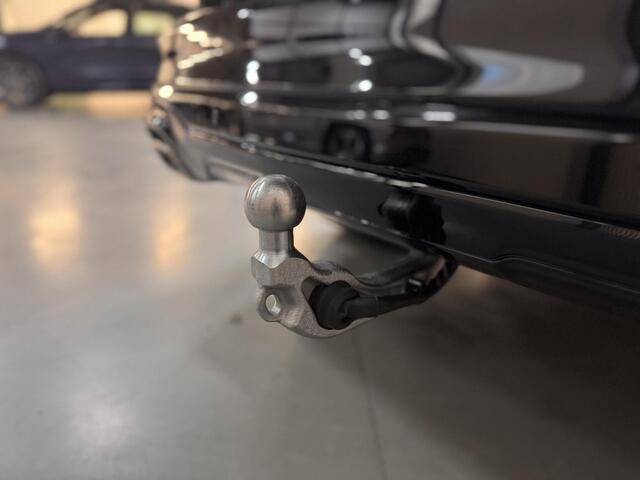 Ford KUGA 2.5 PHEV 243pk ST-Line X Panoramadak Trekhaak Winter Techno pack AGR Stoelen 20" LM *NIEUW* !!