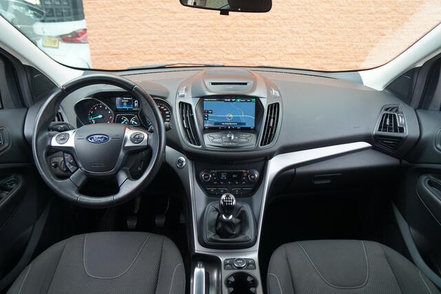 Ford KUGA 1.5 Trend + WINTERPAKKET / NAVIGATIE / PDC