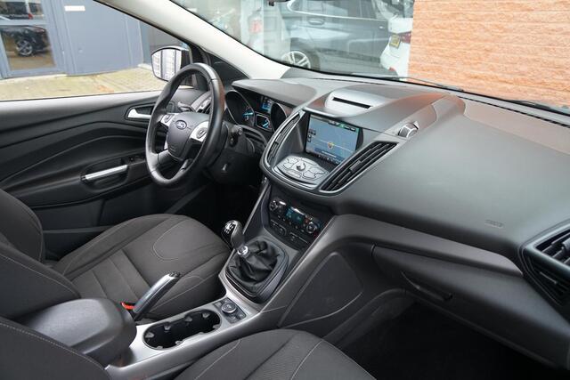Ford KUGA 1.5 Trend + WINTERPAKKET / NAVIGATIE / PDC