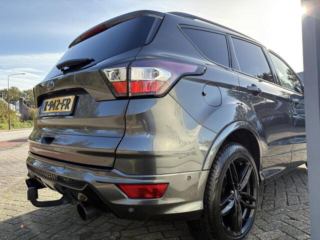 Ford KUGA 1.5 EcoBoost ST-Line 150pk | Trekhaak | Winter Pack | Parkeersensoren | 2000kg Trekgewicht! | Dealer Onderhouden |