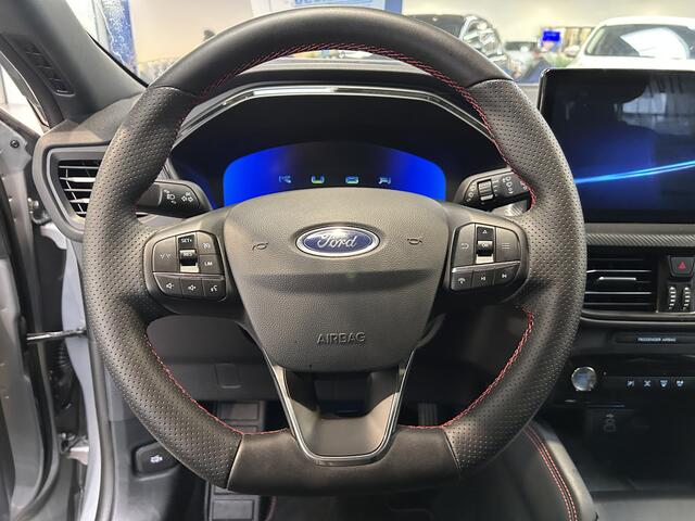 Ford KUGA 2.5 PHEV 243 pk ST-Line | Trekhaak | Winter Pack | LED | Camera | Navi | Clima | Cruise | 2100 kg trekgew. | Origineel NL