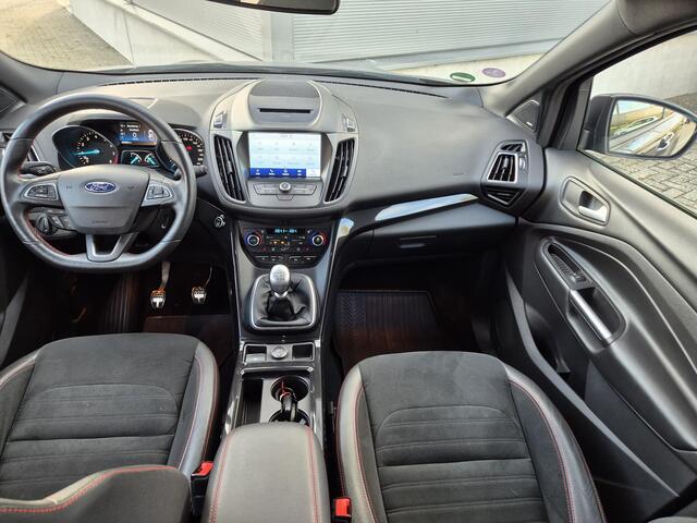 Ford KUGA 1.5 EcoBoost ST Line Trekhaak 2000KG/Winterpack/