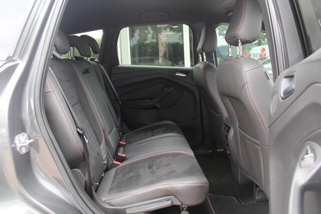 Ford KUGA 1.5 EcoBoost ST Line / Trekhaak / Camera / Leder&Alcantara / CarPlay / Keyless / B&O / 18'' / Navigatie / Dodehoek / DAB / Stoel+Stuurverwarming / Cruise Control