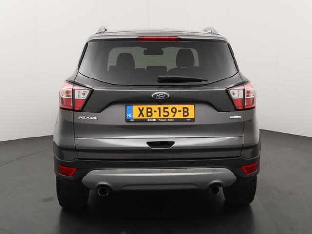 Ford KUGA 182PK EcoBoost Titanium Automaat | Xenon | Elektr. achterklep | Elektr. trekhaak | Winter Pack |