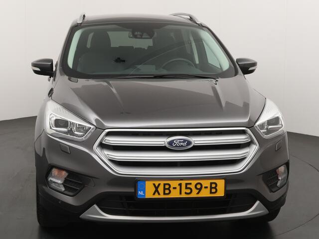 Ford KUGA 182PK EcoBoost Titanium Automaat | Xenon | Elektr. achterklep | Elektr. trekhaak | Winter Pack |