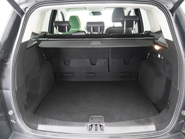 Ford KUGA 182PK EcoBoost Titanium Automaat | Xenon | Elektr. achterklep | Elektr. trekhaak | Winter Pack |