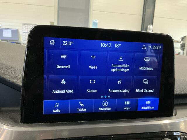 Ford KUGA 2.5-225pk PHEV Titanium X. Hybride rijden voor een reële prijs ! Stoel-, stuur- en voorraamverw., Aadapt. cruise controlSide- en lane assist, B&O soundsyst., Trekhaak afneemb. kogel, Climate control, Navigatie, Cruise Control, Bluetooth, Elektr. achterkl