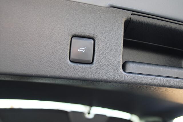 Ford KUGA 2.5 PHEV ST-Line X 243 PK Automaat TREKHAAK AFNEEMBAAR | WINTER PACK |