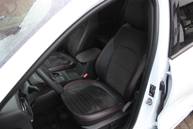 Ford KUGA 2.5i PHEV Aut. 165kW ST-Line X Driver Ass Pack, 19", Panoramadak, Elek Trekhaak, Full Option!