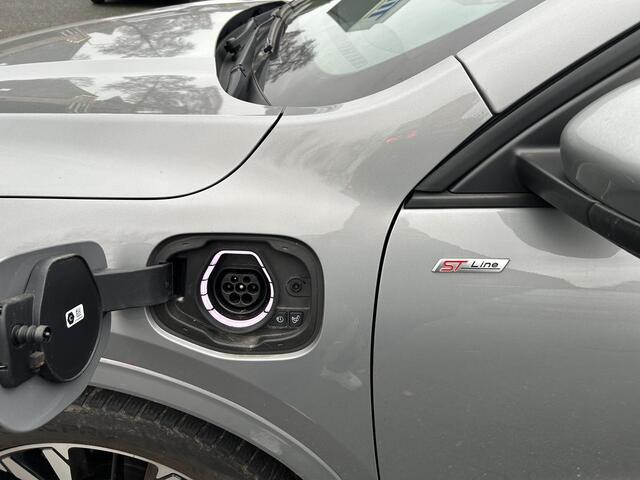 Ford KUGA 2.5 PHEV ST-Line