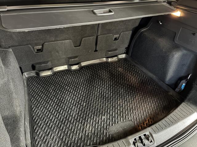 Ford KUGA 1.5 EcoBoost ST Line trekhaak | navigatie | panoramadak | semi leer