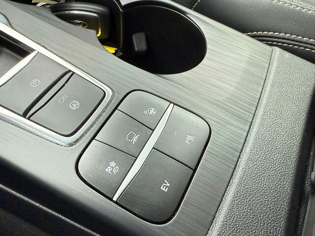 Ford KUGA 2.5 PHEV Vignale camera ACC trekhaak