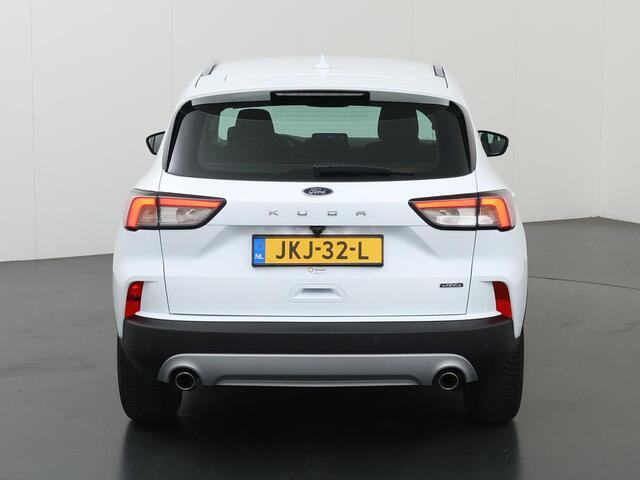 Ford KUGA 2.5 PHEV Titanium | Winterpakket | Head -Up | Cruise Control Adaptief | Elektr. Achterklep | Navigatie | Parkeercamera |