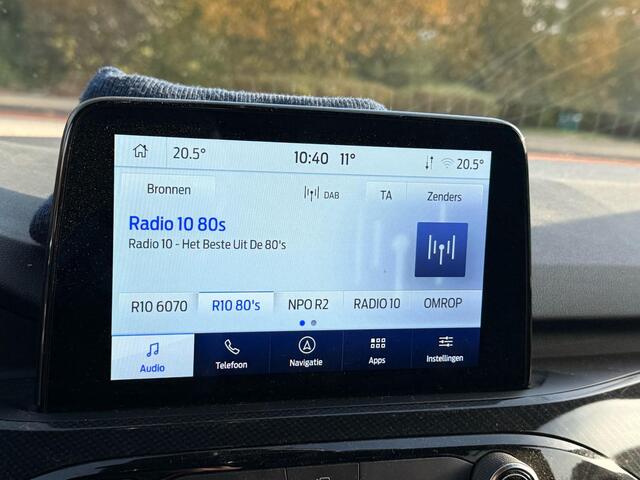 Ford KUGA 1.5 Ecublue ST-Line 120pk Automaat | Wegklapbare trekhaak | Adaptieve Cruise | Winterpack | 1.500kg Trekgewicht | Head up Display