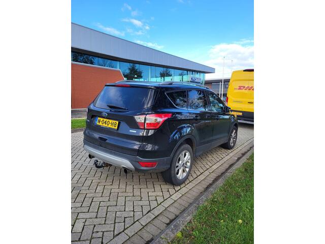 Ford KUGA 1.5 EcoBoost 150 PK Titanium | Trekhaak | Camera | Navigatie | Navigatie | Winterpakket | PDC V+A | Cruise Control