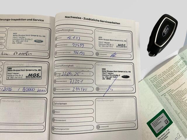 Ford KUGA 2.5 PHEV Titanium | Wegklapbare trekhaak | Winter Pack | Adaptive cruise control | Acheruitrijcamera | Head up Display