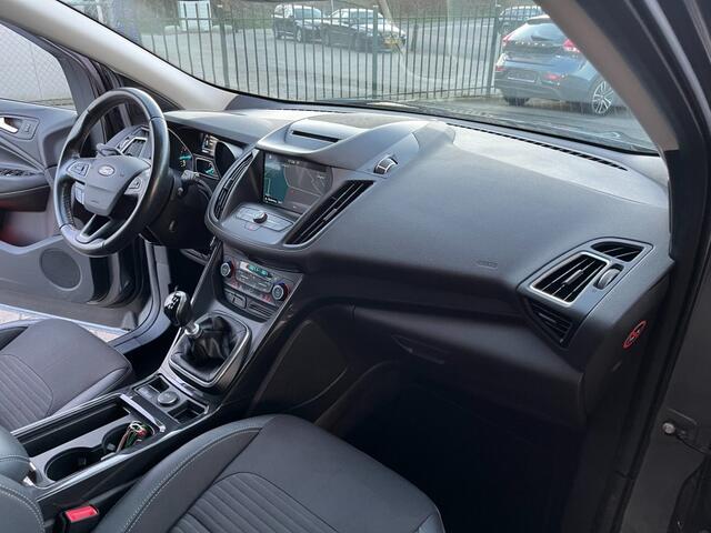 Ford KUGA 1.5 150PK EcoBoost Titanium Trekhaak/Navi/Stoelverwarming