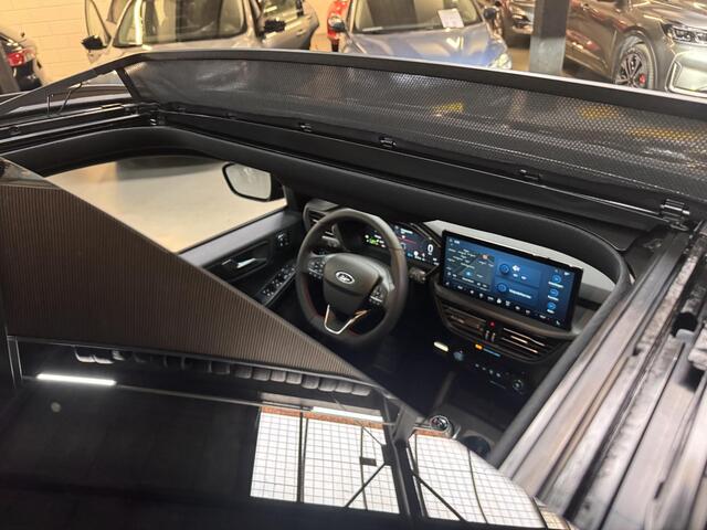 Ford KUGA 2.5 PHEV 243pk ST-Line X Panoramadak Trekhaak Winter Techno pack AGR Stoelen HUD Garantie 19-3-2029/max. 100.000km