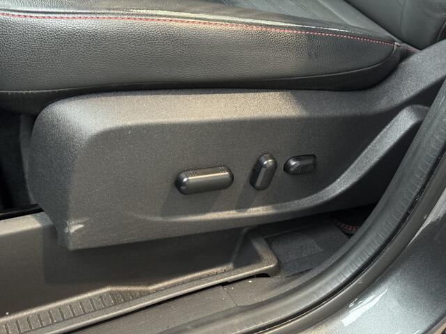 Ford KUGA 1.5 EcoBoost ST-line