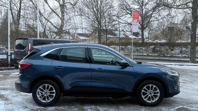 Ford KUGA 2.5 PHEV TITANIUM / Winter pack