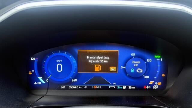 Ford KUGA 2.5 PHEV TITANIUM / Winter pack