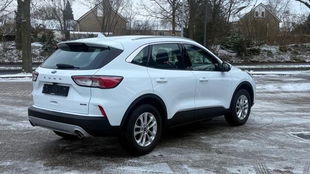 Ford KUGA 2.5 PHEV TITANIUM / Winter pack