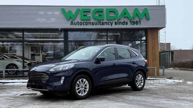 Ford KUGA 2.5 PHEV TITANIUM / Winter pack*