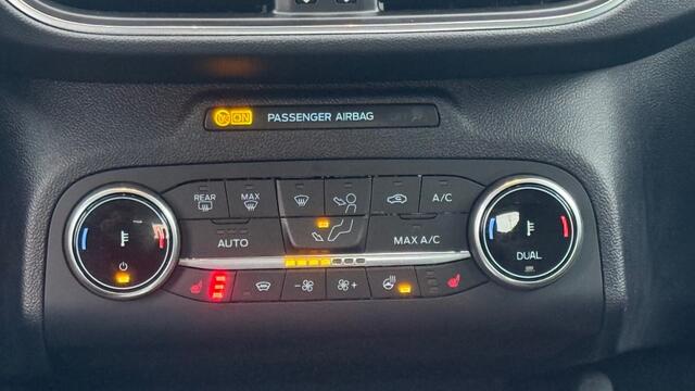 Ford KUGA 2.5 PHEV TITANIUM / Trekhaak + Winter pack