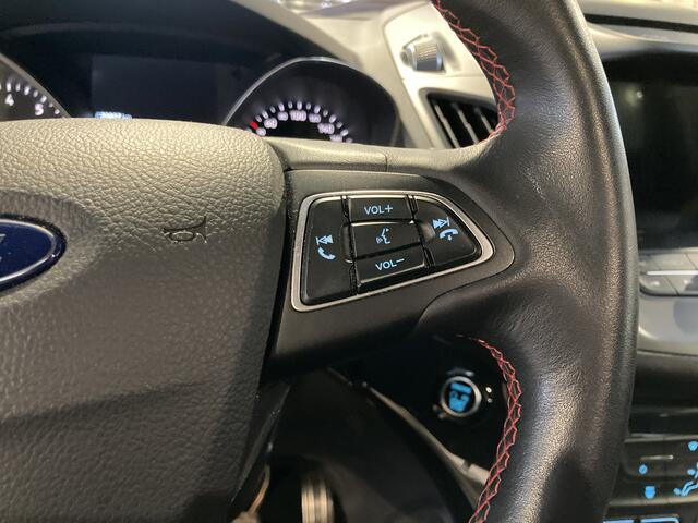 Ford KUGA 1.5 EcoBoost 150 pk ST Line | Navi | Clima | Cruise | Apple Carplay | 4 seiz. banden | 100% dealer onderh.